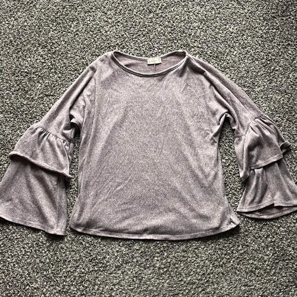 Altar'd State Tops - Altar'd State Blouse Womens Large Rustic Pink Long Sleeve/Bell Sleeved Layer Top